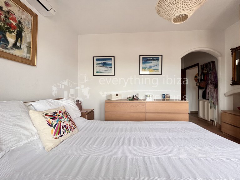 Villa for Sale in San Agusti De Vedra, Ibiza 33