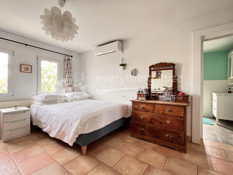 Villa for Sale in San Agusti De Vedra, Ibiza 34