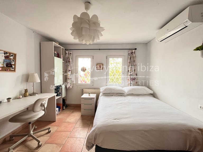 Villa for Sale in San Agusti De Vedra, Ibiza 35