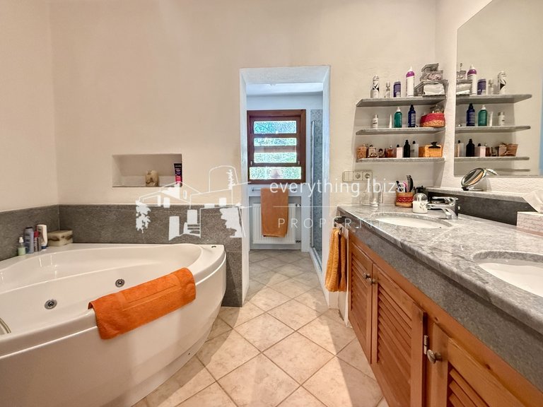 Villa for Sale in Port Des Torrent, Ibiza 37