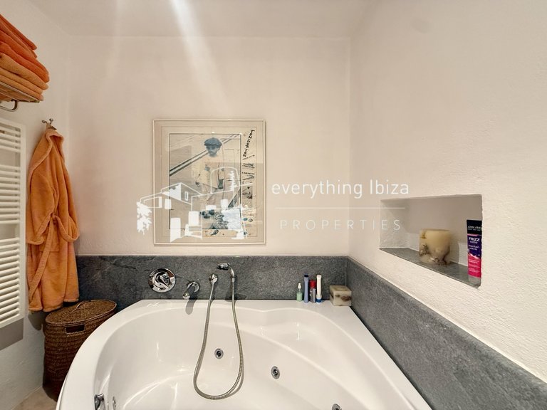 Villa for Sale in Port Des Torrent, Ibiza 40