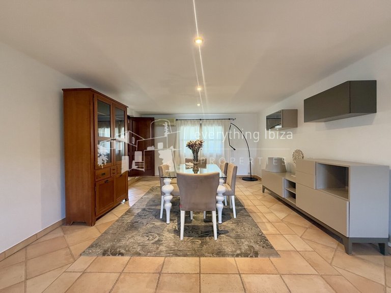 Villa for Sale in Siesta, Ibiza 12
