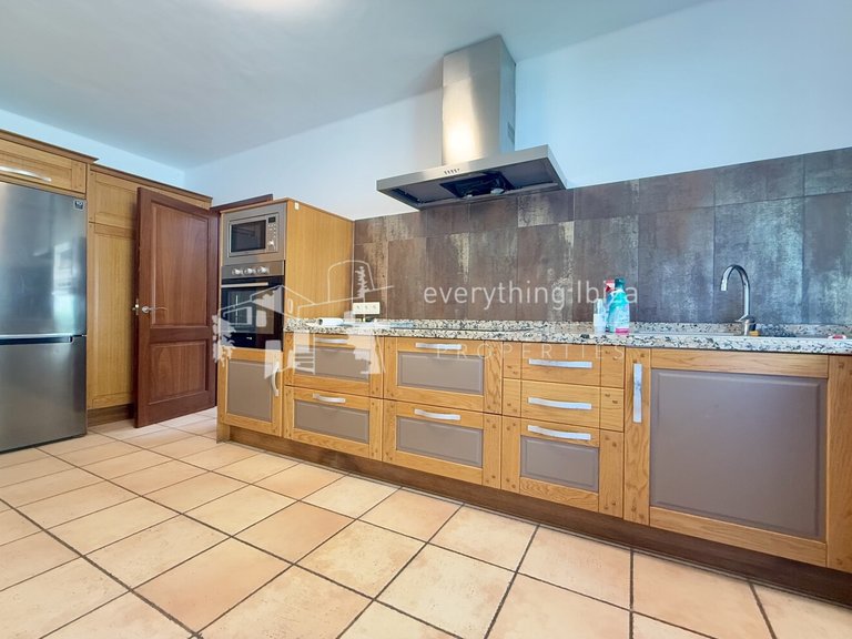 Villa for Sale in Siesta, Ibiza 18