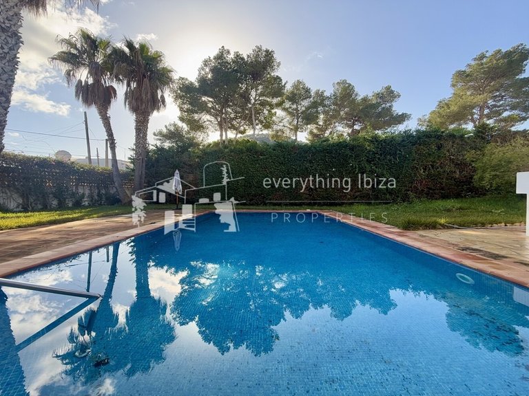 Villa for Sale in Siesta, Ibiza 2