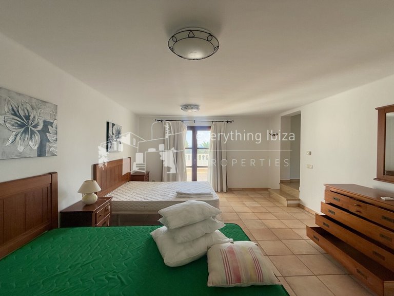 Villa for Sale in Siesta, Ibiza 28