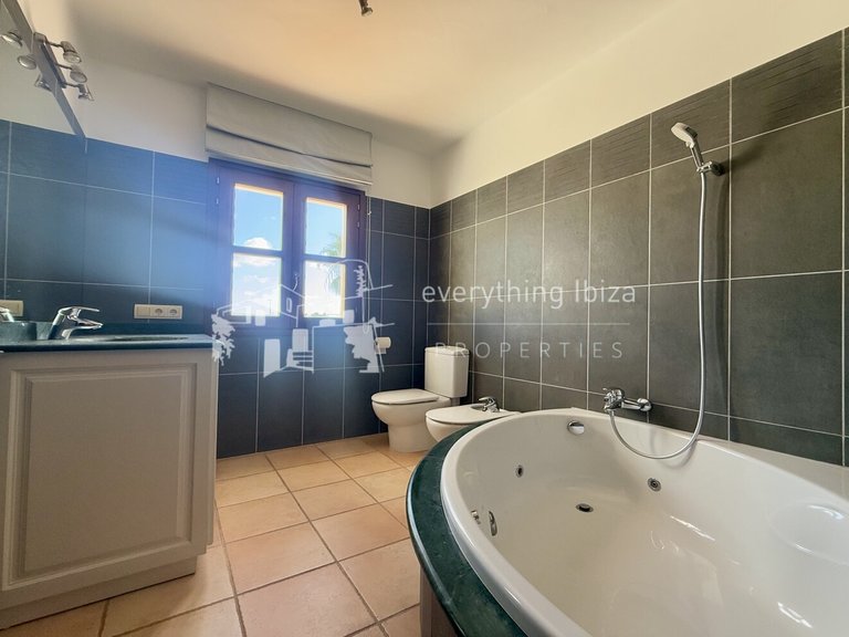 Villa for Sale in Siesta, Ibiza 34