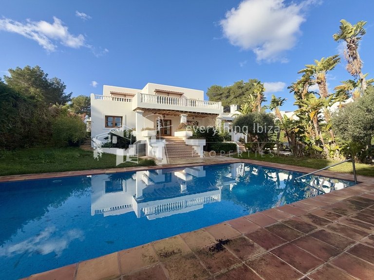 Villa for Sale in Siesta, Ibiza 5