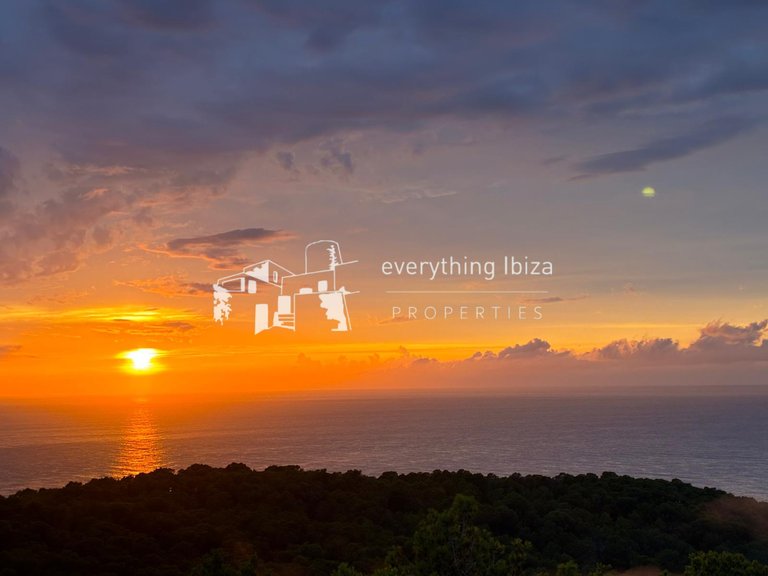 Villa for Sale in Cala Salada, Ibiza 1