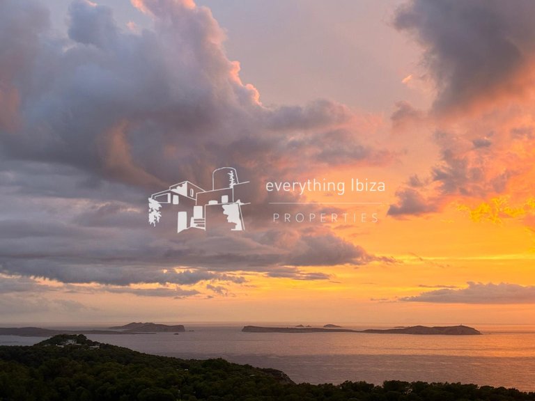 Villa for Sale in Cala Salada, Ibiza 2