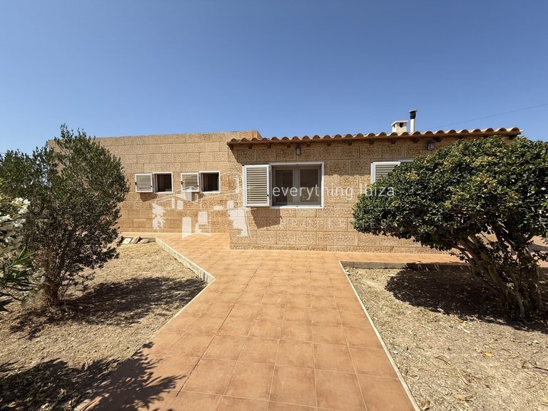 Villa for Sale in San Agusti De Vedra, Ibiza 3