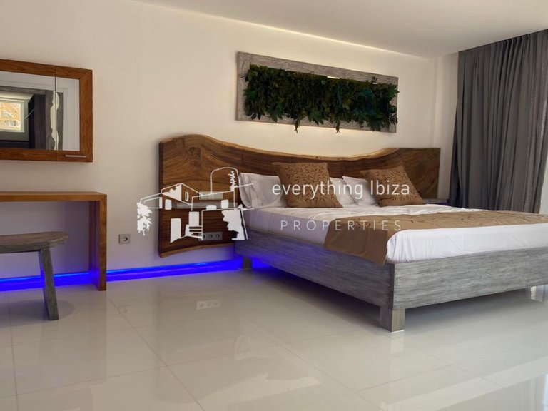 Villa for Sale in Cala Gracio, Ibiza 19