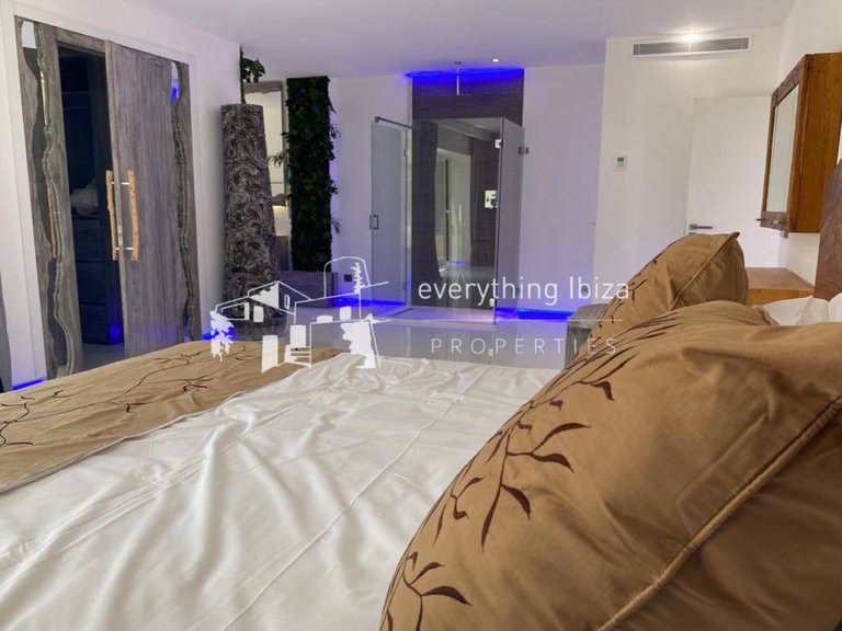 Villa for Sale in Cala Gracio, Ibiza 21