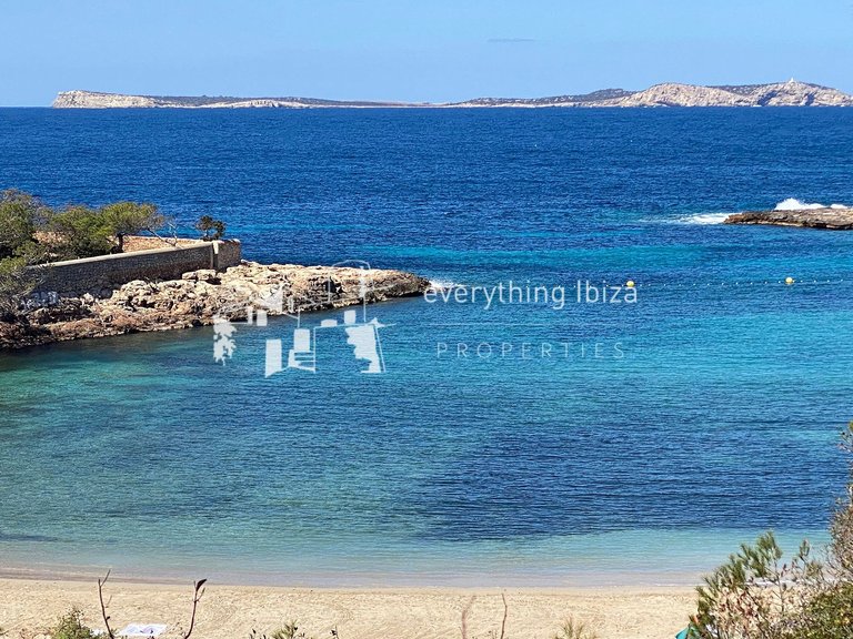 Villa for Sale in Cala Gracio, Ibiza 33