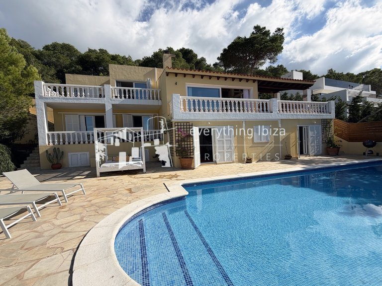 Villa for Sale in Cala Salada, Ibiza 1