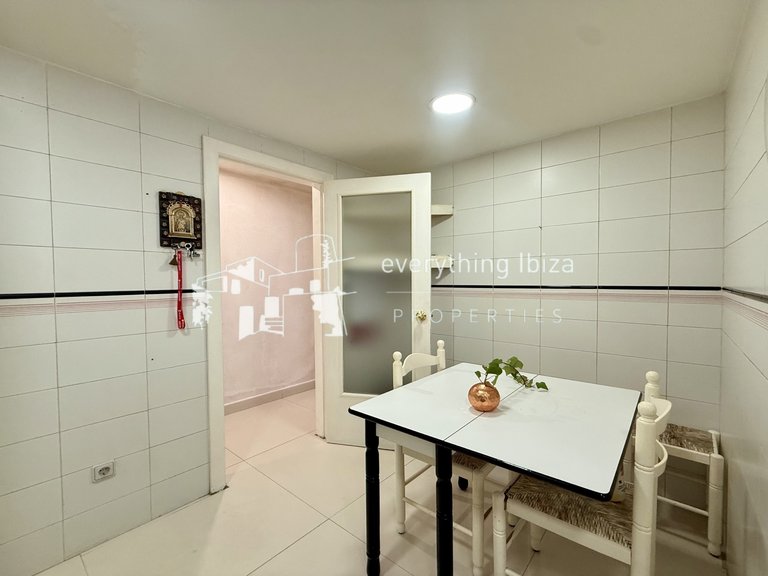 Apartment for Sale in San Antonio Abad, Ibiza 10