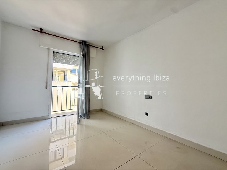 Apartment for Sale in San Antonio Abad, Ibiza 12