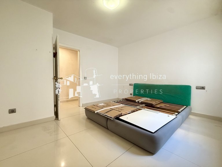 Apartment for Sale in San Antonio Abad, Ibiza 16
