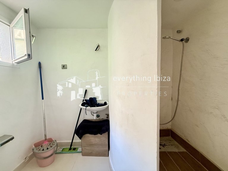 Apartment for Sale in San Antonio Abad, Ibiza 19