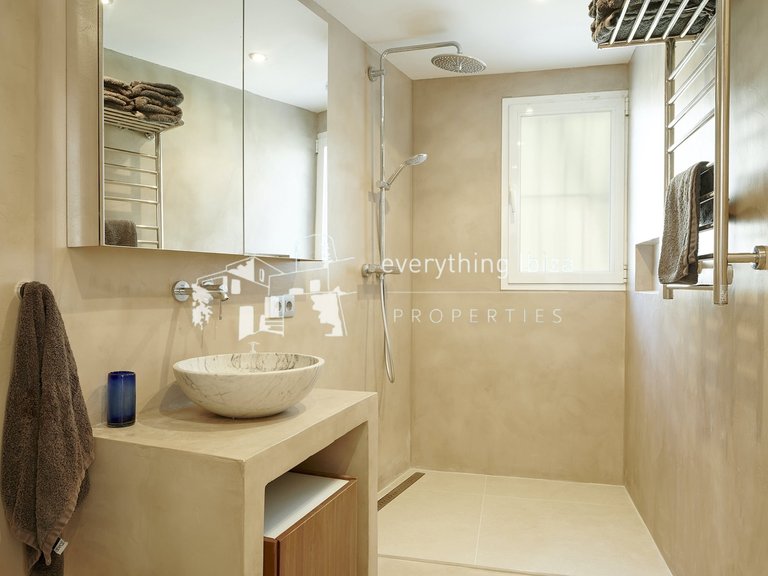 Villa for Sale in Siesta, Ibiza 21