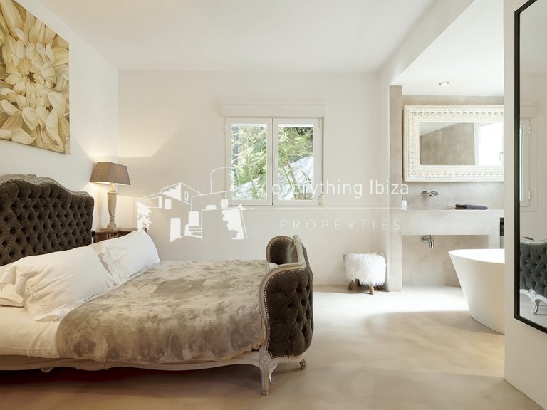 Villa for Sale in Siesta, Ibiza 24