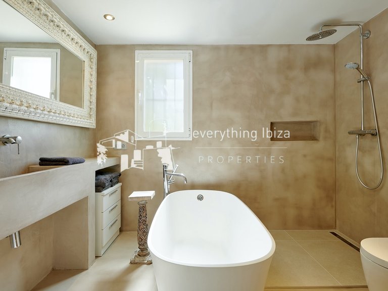 Villa for Sale in Siesta, Ibiza 25
