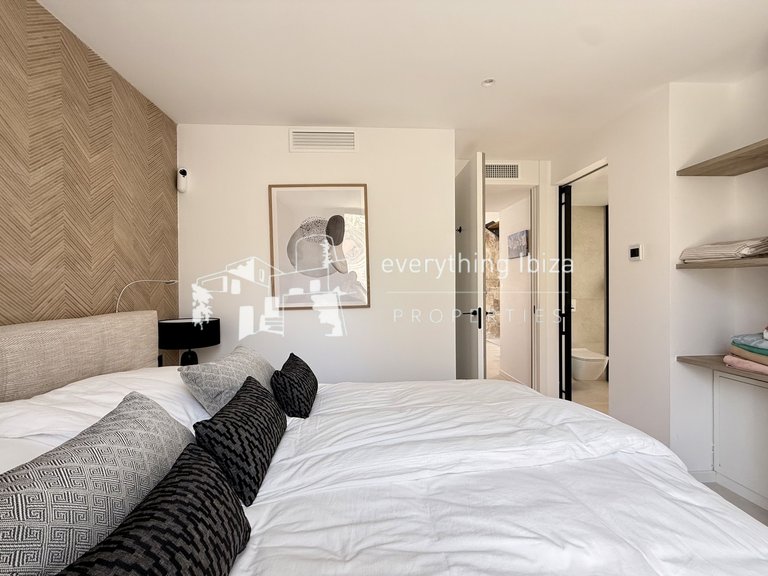 Town House for Sale in Cala Tarida, Ibiza 14