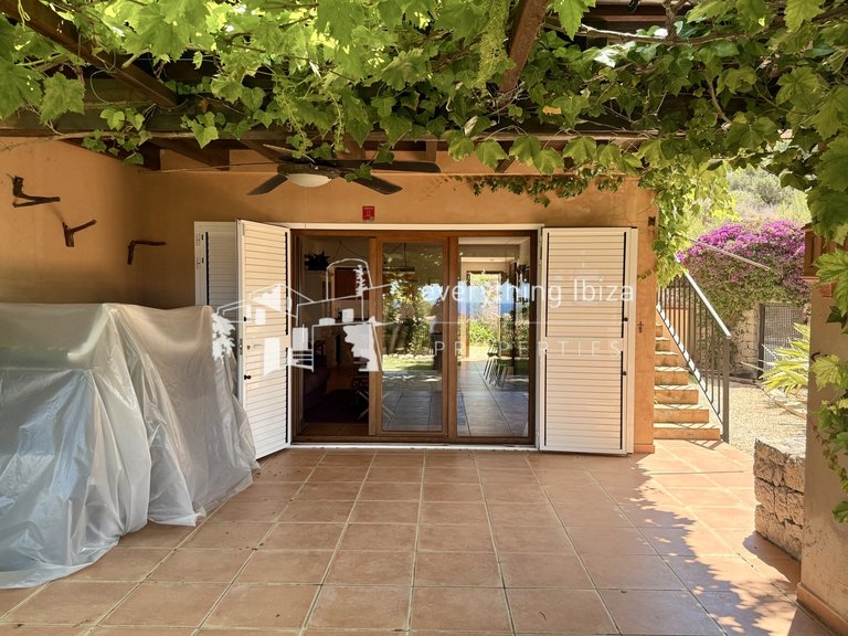 Town House for Sale in Cala Tarida, Ibiza 11