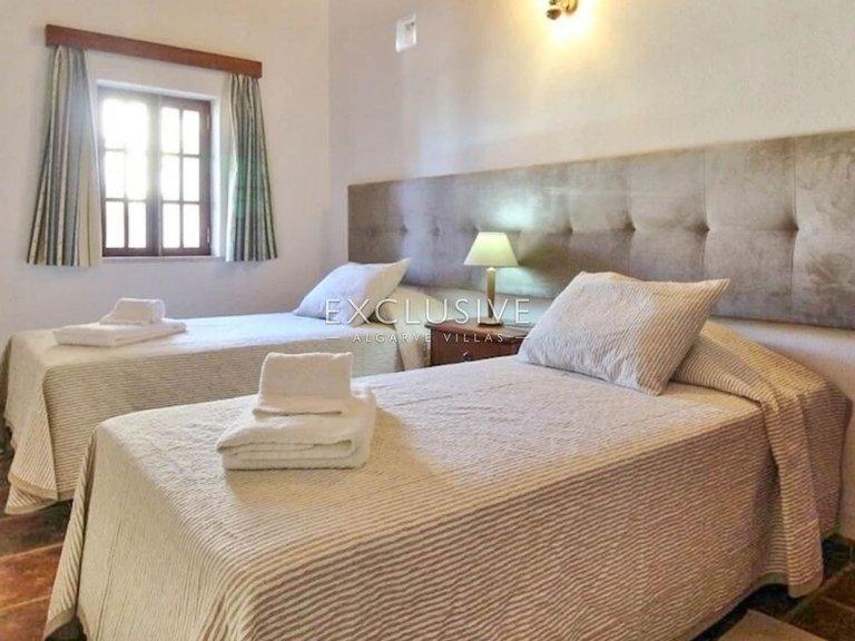 Plot for Sale in Praia Da Luz, Algarve 13