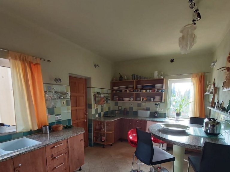 Villa for Sale in Carvoeiro, Algarve 13