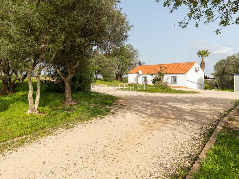 Villa for Sale in PortimÃo, Algarve 3