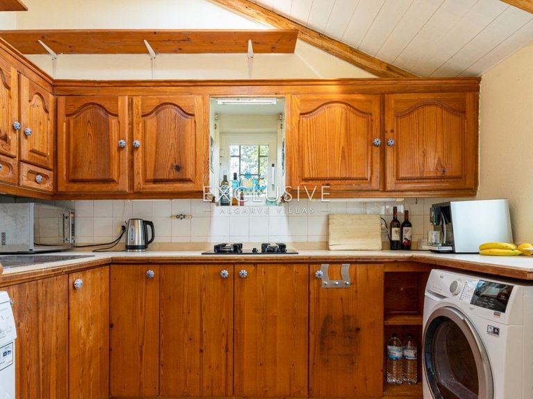 Villa for Sale in PortimÃo, Algarve 12