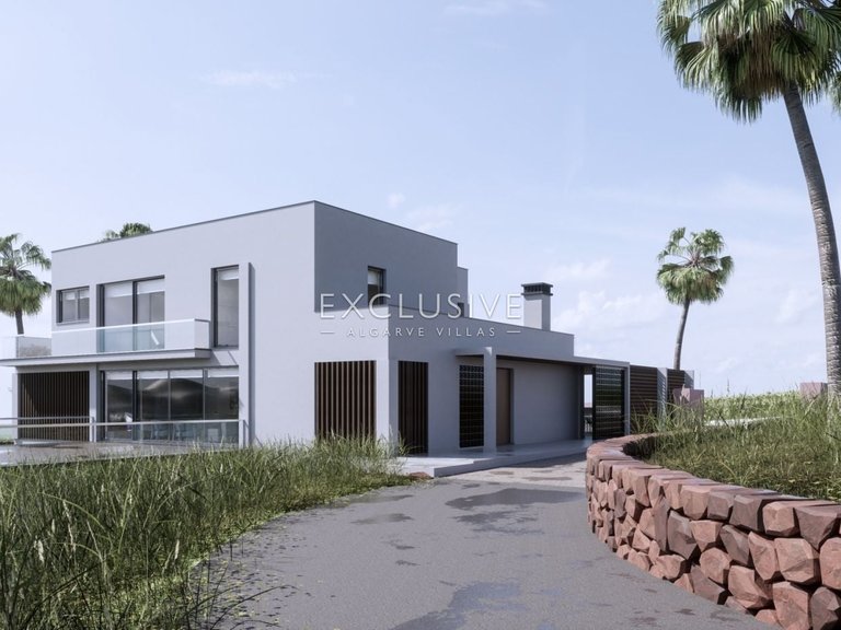 Villa for Sale in Praia Da Luz, Algarve 12