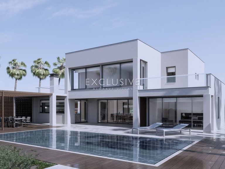 Villa for Sale in Praia Da Luz, Algarve 11