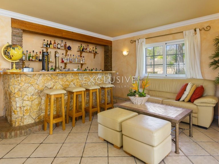 Villa for Sale in Carvoeiro, Algarve 9