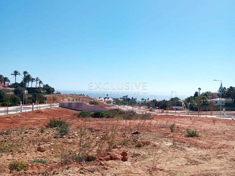 Plot for Sale in Praia Da Luz, Algarve 12