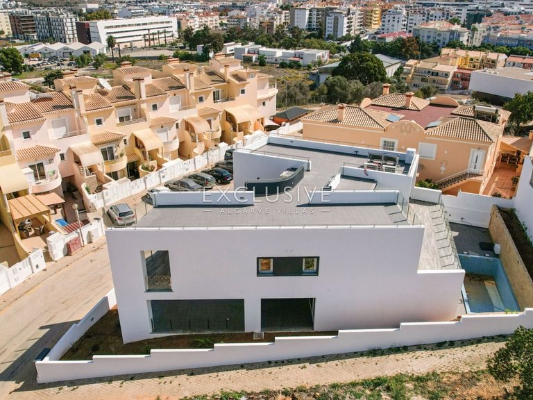 Villa for Sale in Lagos, Algarve 31