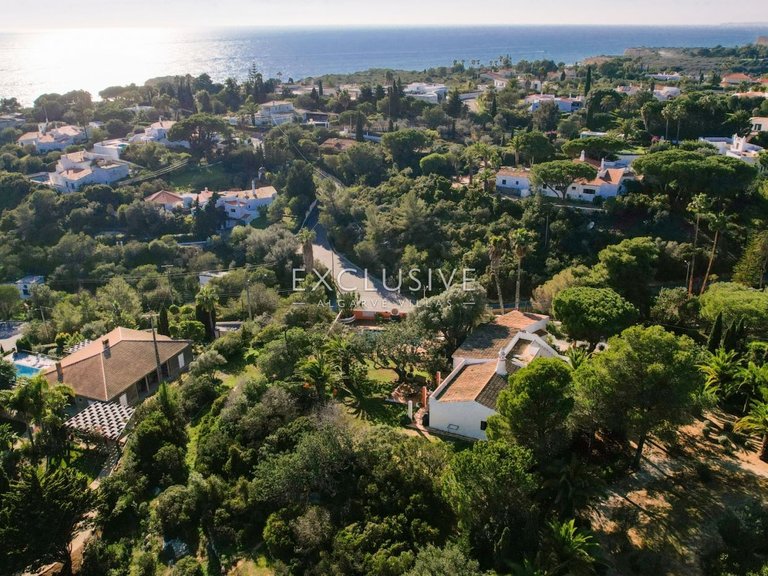 Villa for Sale in Carvoeiro, Algarve 30