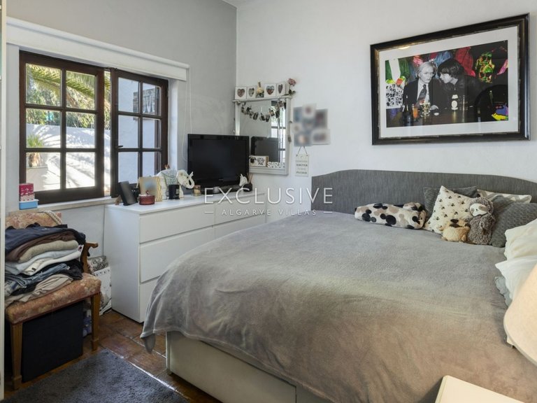 Villa for Sale in Carvoeiro, Algarve 23