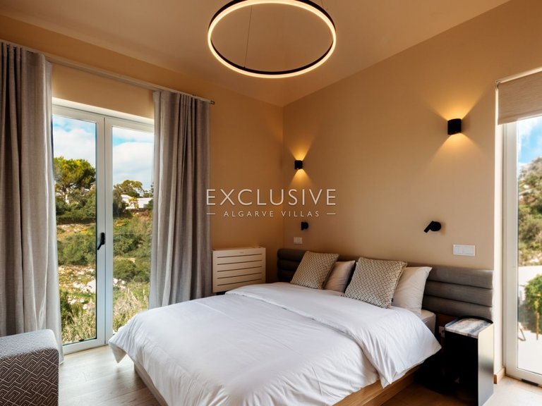 Villa for Sale in Carvoeiro, Algarve 18