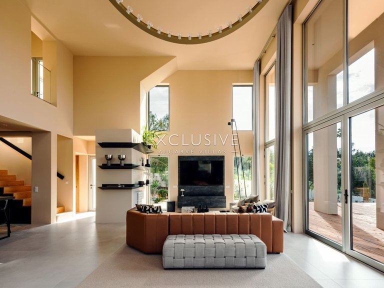 Villa for Sale in Carvoeiro, Algarve 9