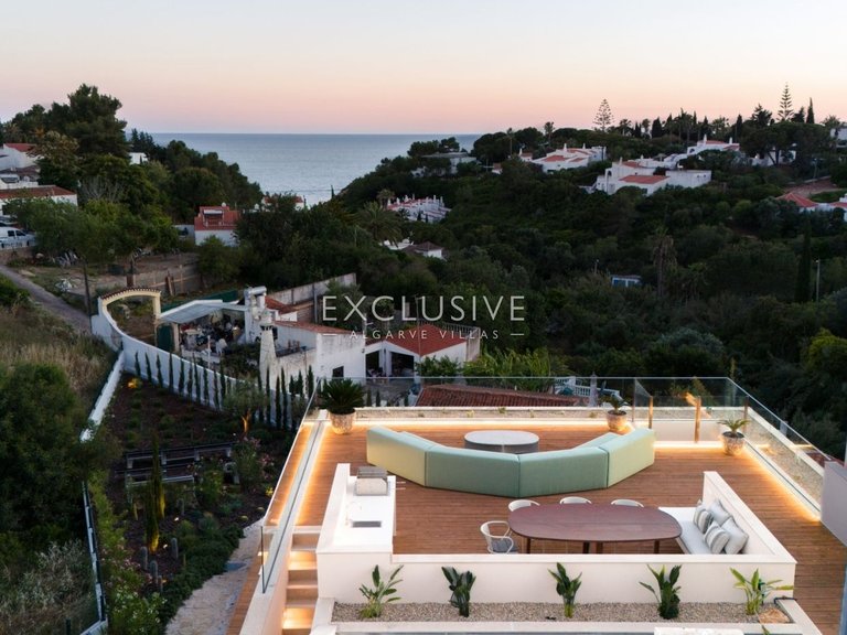 Villa for Sale in Carvoeiro, Algarve 5