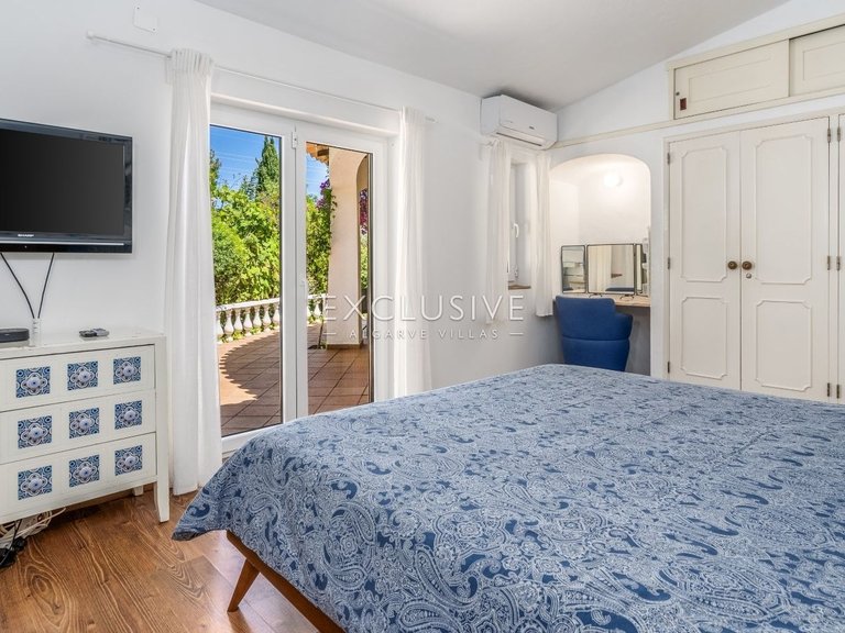 Villa for Sale in Alvor, Algarve 18