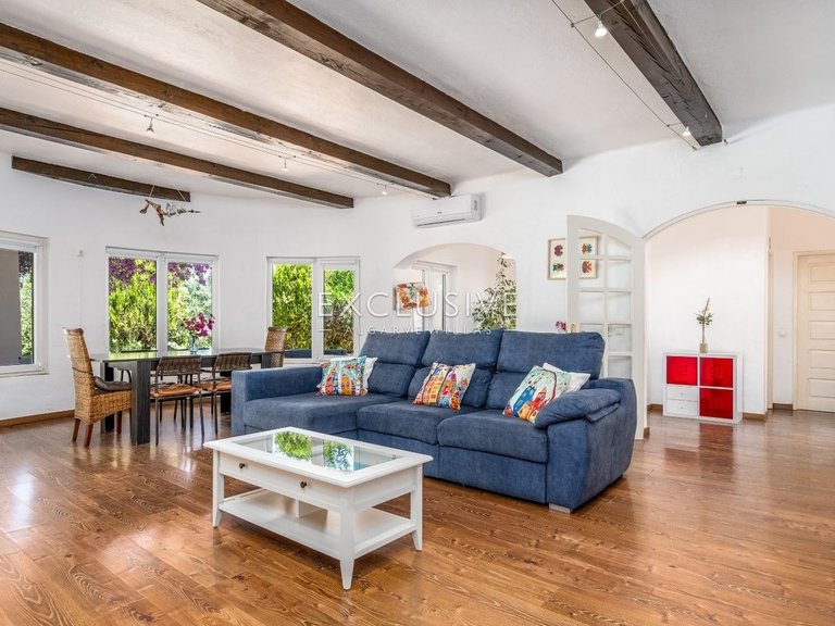 Villa for Sale in Alvor, Algarve 6