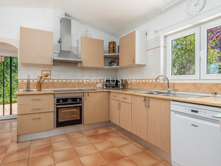 Villa for Sale in Alvor, Algarve 8