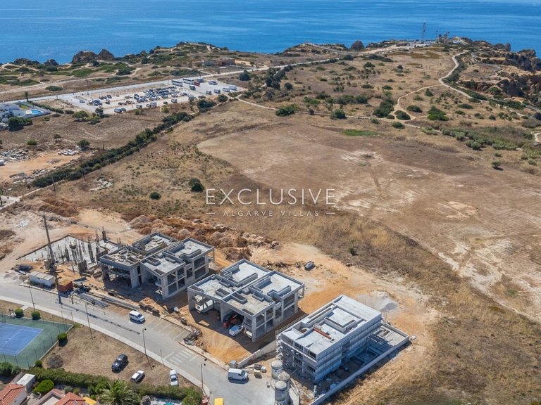 Villa for Sale in Lagos, Algarve 25