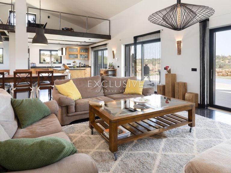 Villa for Sale in Carvoeiro, Algarve 28