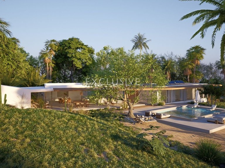 Villa for Sale in ArmaÇÃo De Pera, Algarve 2