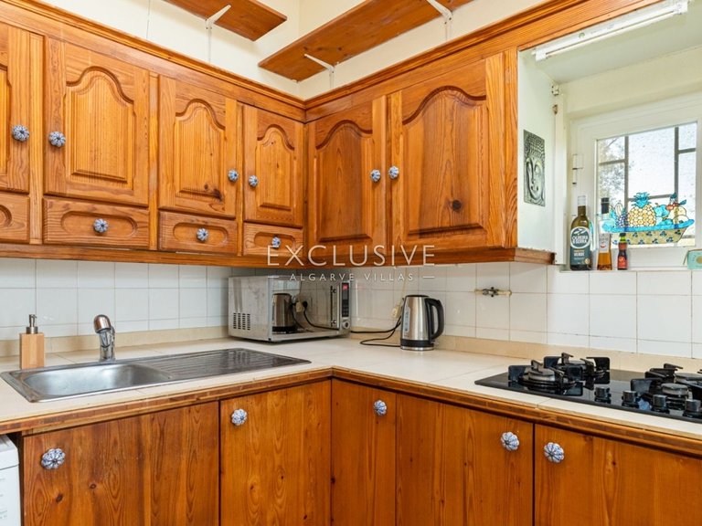 Villa for Sale in PortimÃo, Algarve 11