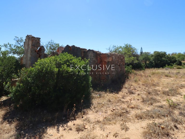Villa for Sale in ArmaÇÃo De Pera, Algarve 14