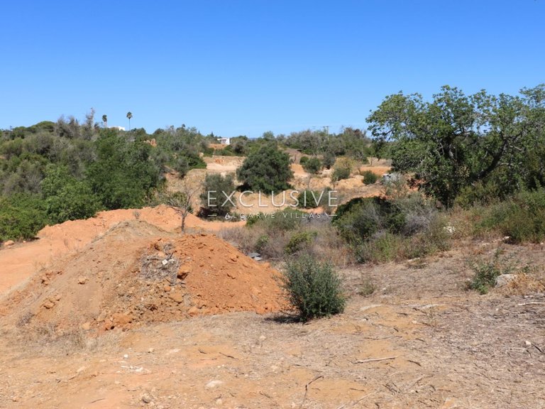 Villa for Sale in ArmaÇÃo De Pera, Algarve 15